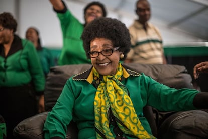 Winnie Madikizela Mandela celebrando su 80 cumpleaños en Soweto (Sudáfrica), el 26 de septiembre de 2016.