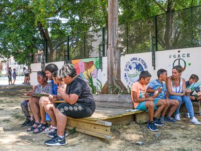 Sevilla 22/06/23 Reportaje de Educación El centro ha recibido el Premio nacional de Fomento de la Lectura. El centro está en las Tres Mil Viviendas, el barrio con menos renta per capita de España. foto.A lejandro Ruesga