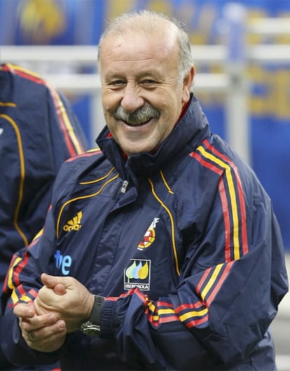 Del Bosque, durante un entrenamiento de España.