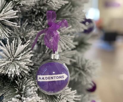 Decoración navideña de Dentons