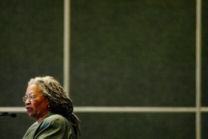 Toni Morrison, durante su intervención en la Feria del Libro de Guadalajara.