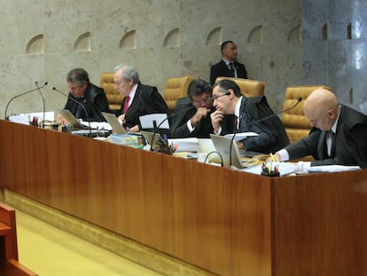 Ministros do STF durante sessão plenária desta quinta-feira.
 