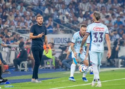 Martín Anselmi durante el primer partido de la semifinal contra Rayados, el 16 de mayo en Monterrey.