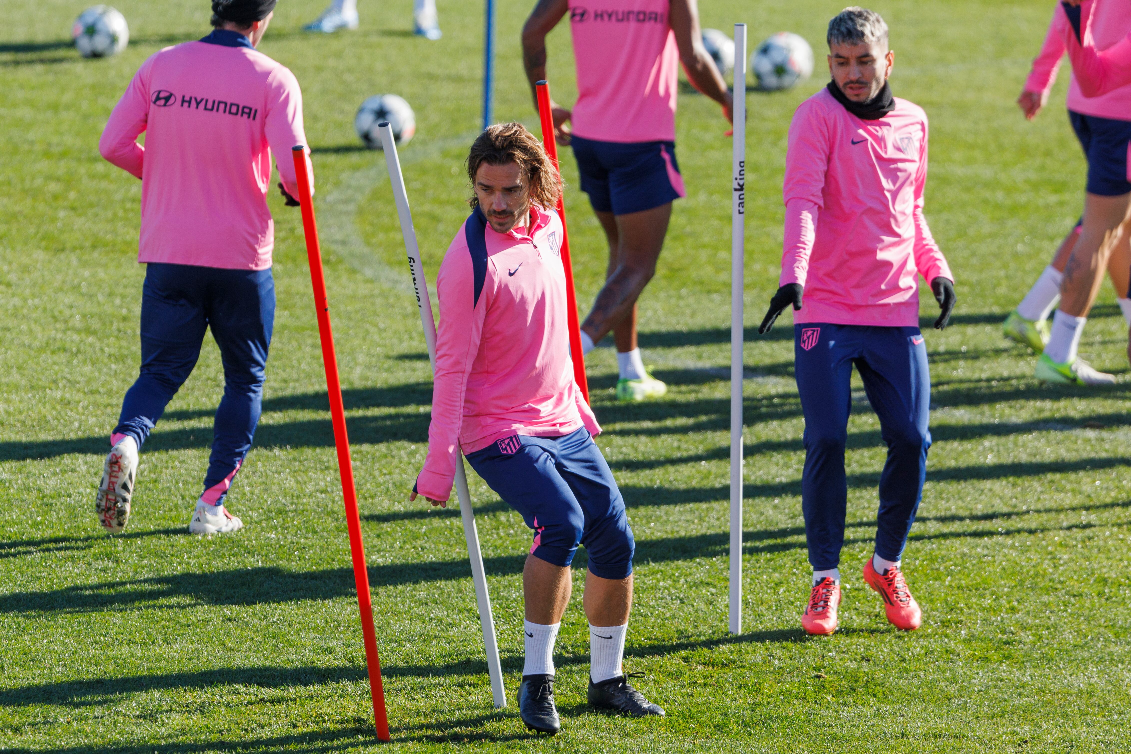 Atlético – Slovan Bratislava, en directo | Simeone apuesta por Samu Lino y Griezmann en el once titular