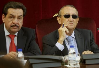 El exvicepresidente de la Diputación de Castellón, Francisco Martínez, y el expresidente, Carlos Fabra.