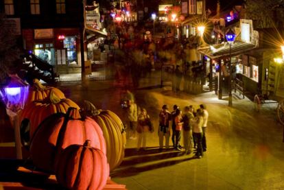 Fiesta de Halloween en el parque de atracciones Port Aventura, en Salou (Tarragona).