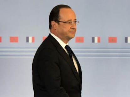 François Hollande se dispone a pronunciar un discurso en Rabat.