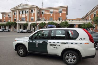 Cuartel de la Guardia Civil en Montequinto (Sevilla).