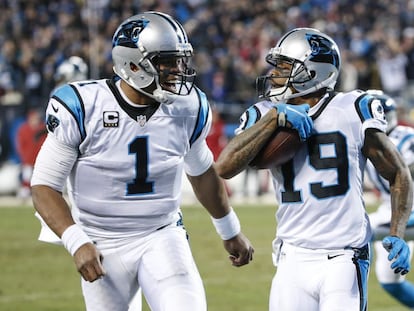 Cam Newton y Ted Ginn Jr., jugadores de los Panthers de Carolina.