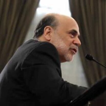 El presidente de la Reserva Federal, Ben Bernanke, testifica ante la Comisión Presupuestaria de la Cámara de EE UU