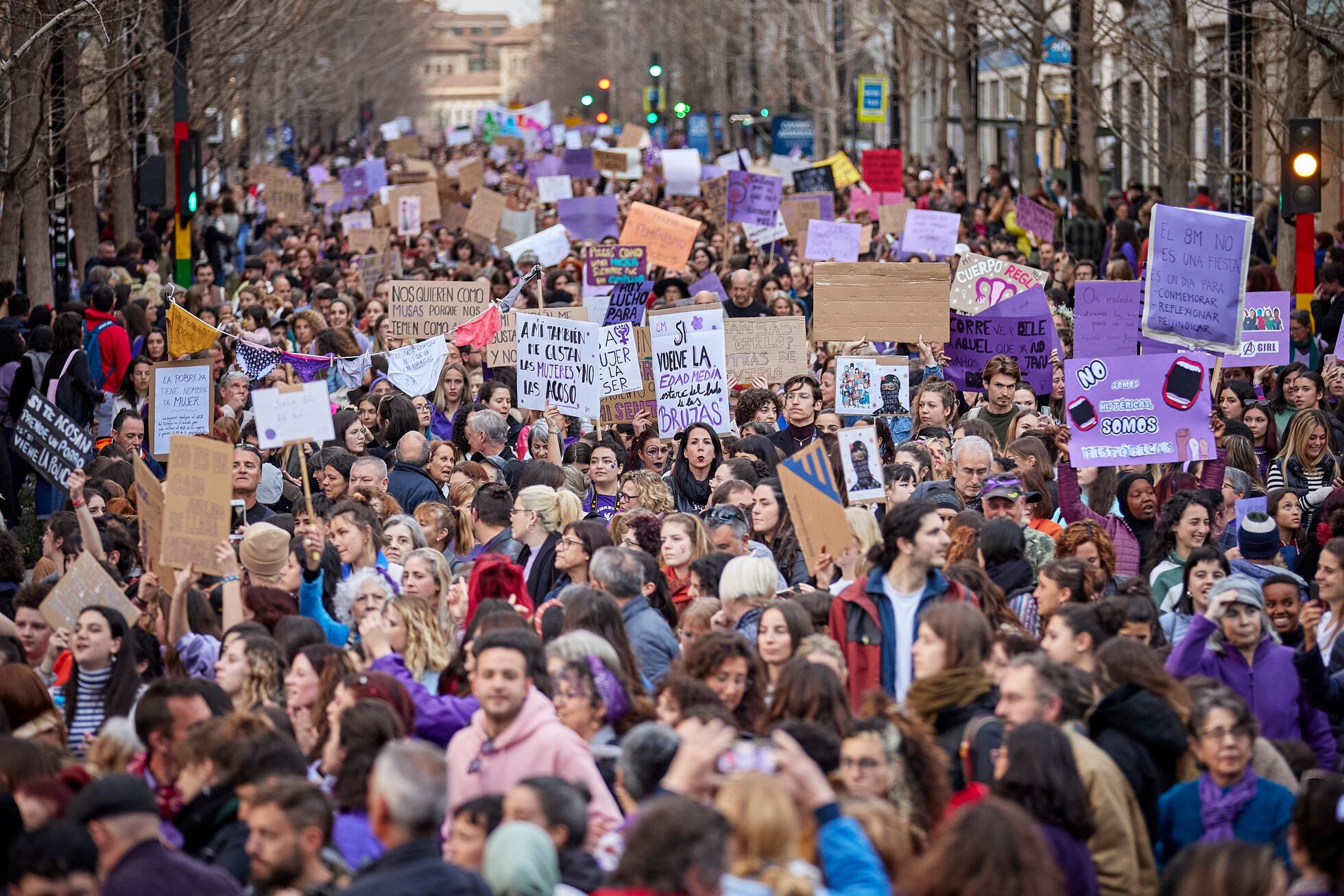 8-M en España: las manifestaciones del Día de la Mujer, en imágenes ...