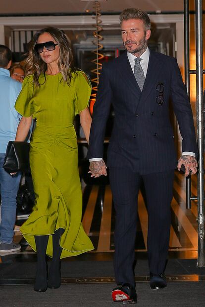 Poco tiempo después, fue la propia Victoria Beckham la que lució la pieza en Nueva York acompañada de su marido David Beckham.