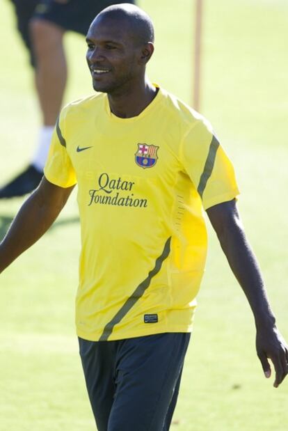 Abidal, durante un entrenamiento con el Barcelona.