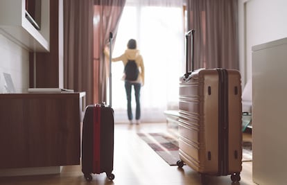 Tourist woman staying in luxury hotel