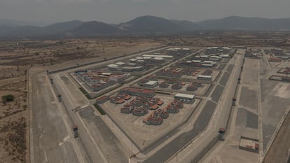 Vista aérea del Centro Federal de Readaptación Social Femenil en Coatlán del Río, Morelos.