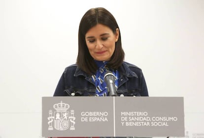 Carmen Montón, durante el anuncio de su dimisión como ministra de Sanidad.