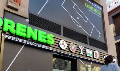 Un salón de juego de Orenes en Madrid