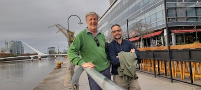 José María Irujo y Joaquín Gil, en Buenos Aires en octubre de 2023.
