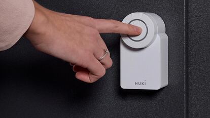 Uso de la cerradura inteligente Nuki Smart Lock Go (2025)