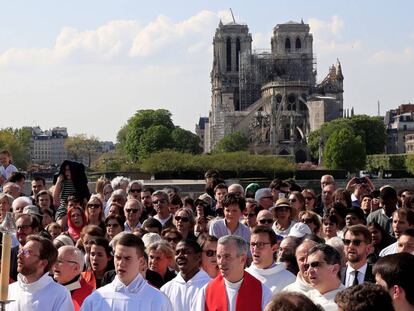 Processó a Notre-Dame aquest divendres.