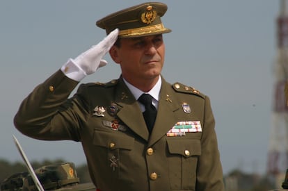 Francisco Fernández Sánchez, en su toma de posesión como comandante general de Melilla el 11 de abril de 2003.