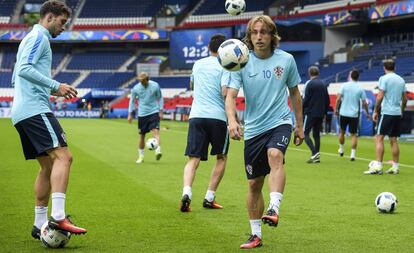 Luka Modric durante el último entrenamiento croata en el Parque de los Príncipes