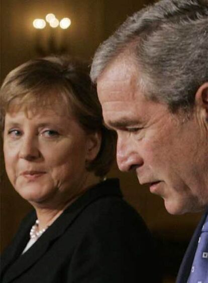 El presidente de Estados Unidos, junto a la canciller alemana, Angela Merkel.