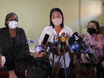 Keiko Fujimori, candidata presidencial en Perú, durante una conferencia de prensa el pasado 16 de abril.