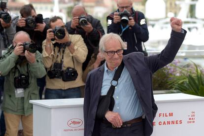 Ken Loach atiende a los medios, este viernes en Cannes.