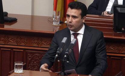 El primer ministro macedonio, Zoran Zaev, este miércoles en el Parlamento de Skopje.