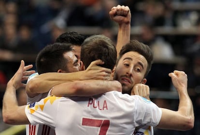 España celebra el título continental.
