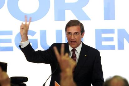 Passos Coelho celebrant la victòria.