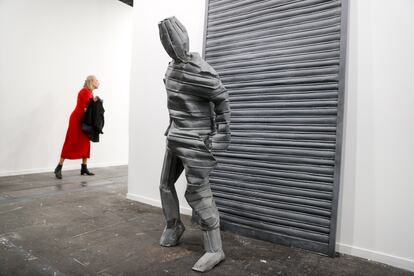 Escultura de Juan Muñoz en el espacio de la galería David Zwirner en Arco.