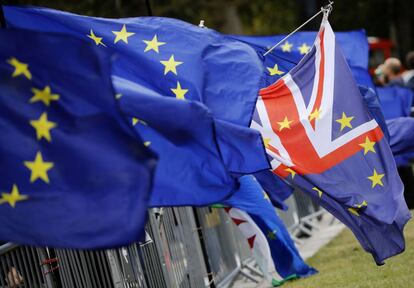 Protestas contra el Brexit en el Parlamento británico