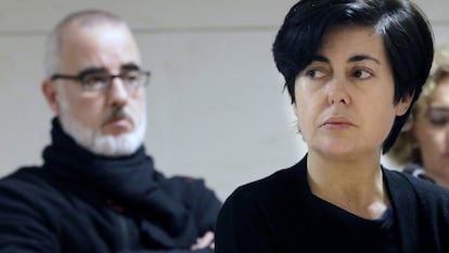 Rosario Porto y Alfonso Basterra, durante el juicio por la muerte de su hija Asunta Basterra, en 2015.