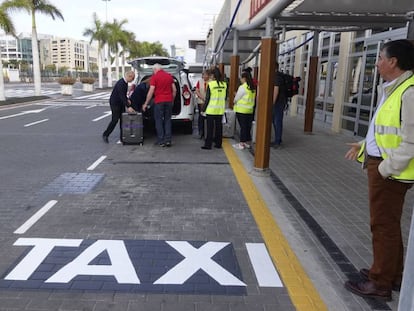 Los cargadores inalámbricos para Taxis eléctricos comienzan a llegar a Europa