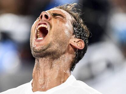 Nadal celebra su victoria contra Monfils, ayer en Melbourne.