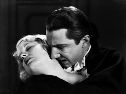 Fotograma de 'Drácula' (1931), con Helen Chandler y Bela Lugosi.
