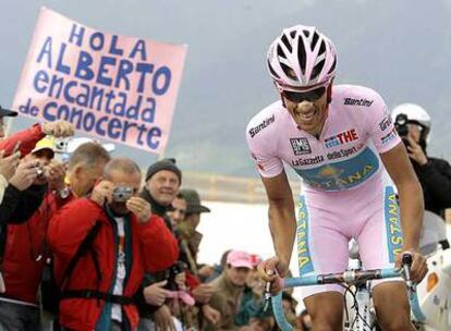 Alberto Contador, durante la cronoescalada de ayer.