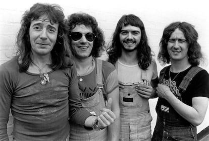 Geordie en 1973. Brian Johnson es el segundo por la izquierda. Fue el que reemplazó a Bon Scott en 1980. Luego se quedaría sordo; ahora parece que vuelve al grupo.