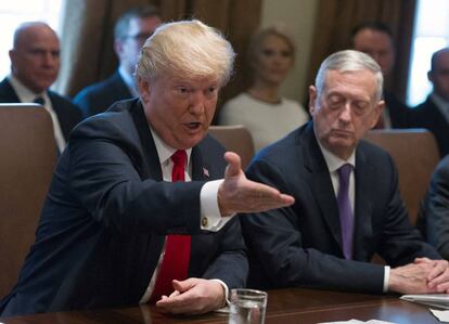 O presidente norte-americano, Donald Trump, hoje no Conselho de Ministros celebrado na Casa Branca.