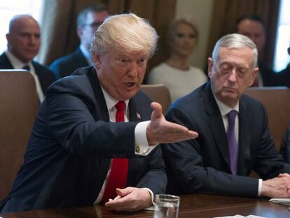 O presidente norte-americano, Donald Trump, hoje no Conselho de Ministros celebrado na Casa Branca.