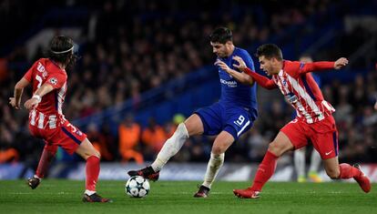 Álvaro Morata, del Chelsea, en posesión del balón.