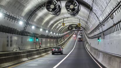 Los túneles del Elizabeth River están en la región de Hampton Roads y son unas de las vías más transitadas del área metropolitana de Virginia Beach-Norfolk-Newport News.