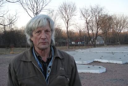 Valery Slootsky, en la plaza principal del pueblo de Chern&oacute;bil. 