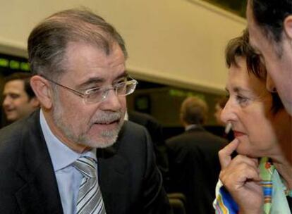El ministro de Justicia, Mariano Fernández Bermejo y la ministra alemana de Justicia, Brigitte Zypries.