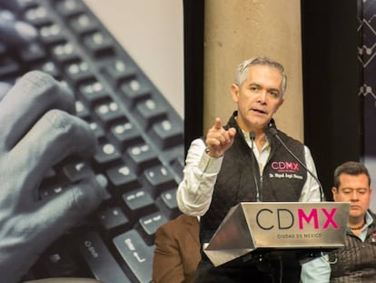 Miguel Ángel Mancera, en conferencia de prensa.