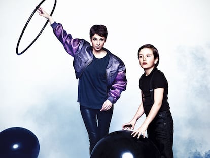 Najwa Nimri y Teo: «Es costumbre llevar la contraria a los padres»