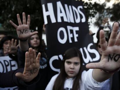 Protesta en las calles de Chipre.