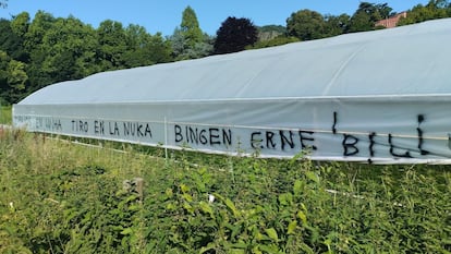 El nuevo responsable de la Ertzaintza, amenazado con un “tiro en la nuca” en unas pintadas en Hernani